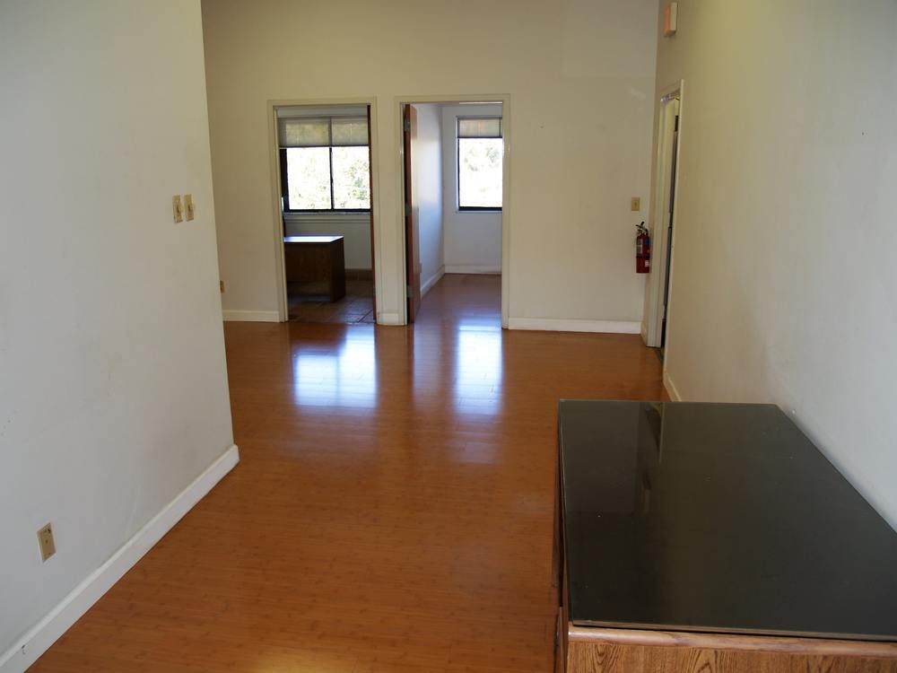 Kennedy Oaks: 3333 W Kennedy Blvd Ste 207, Tampa, FL 33609